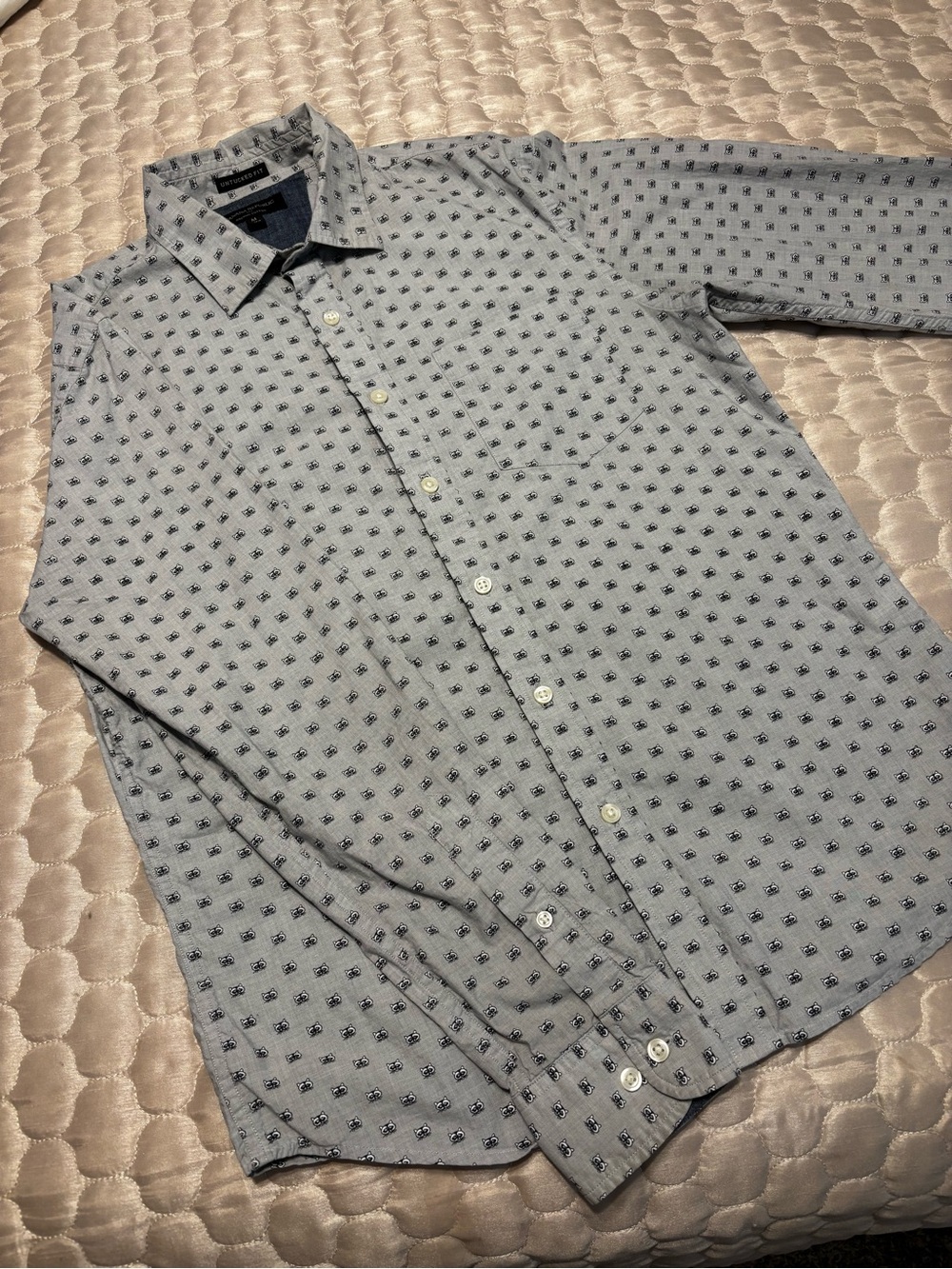 Banana Republic Organic Cotton Button Down Shirt | Raccoon | Untucked Fit | M